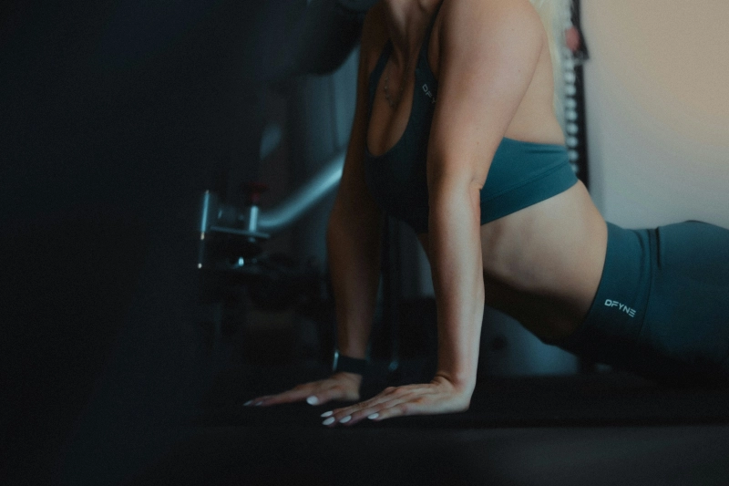 Image de couverture de l'article 5 bonnes raisons d’essayer l’électrostimulation pour se remettre en forme rapidement